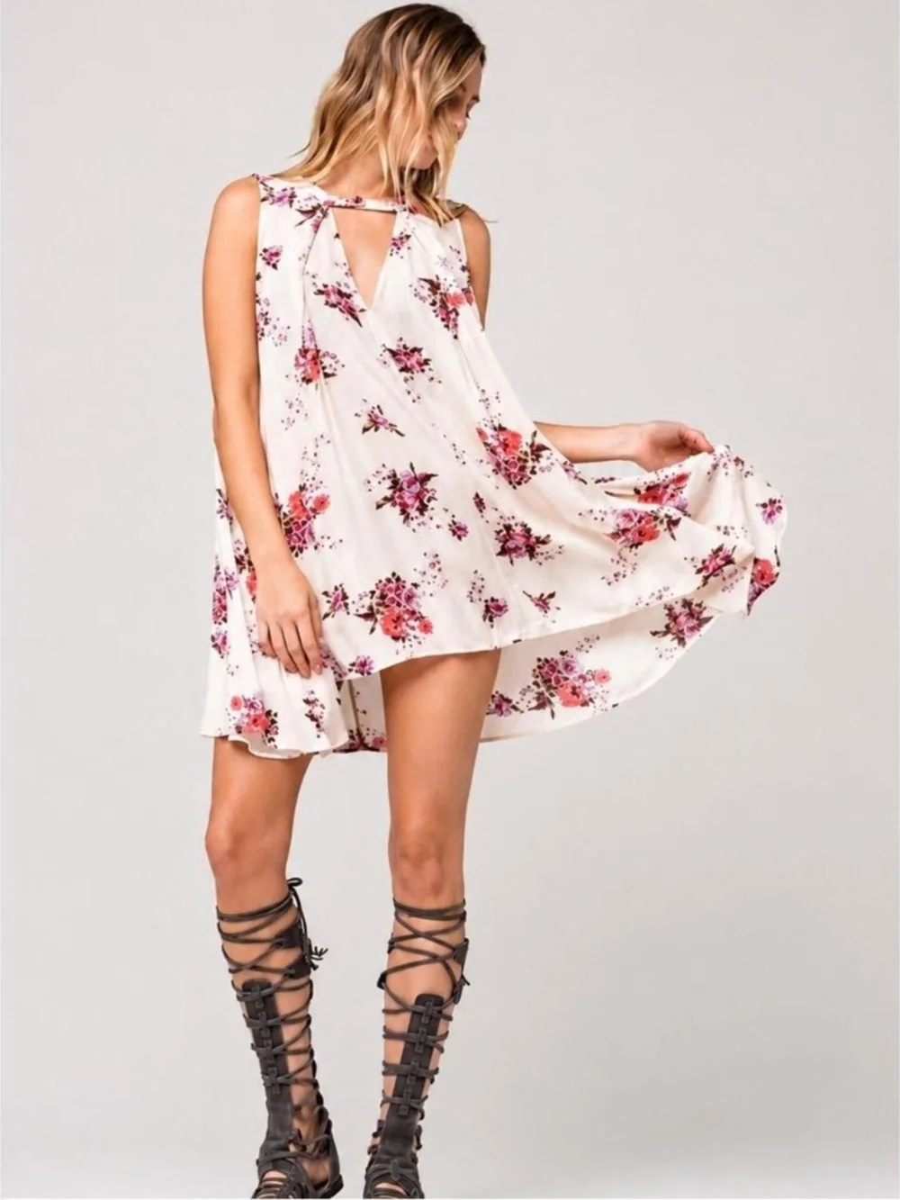 EUC ✵☽Free People☾✵ Sleeveless Ivory Pink Floral V Neck Mini Swing Dress | Large